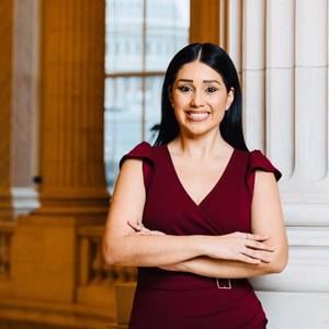 Meet your Posher, Adrienne